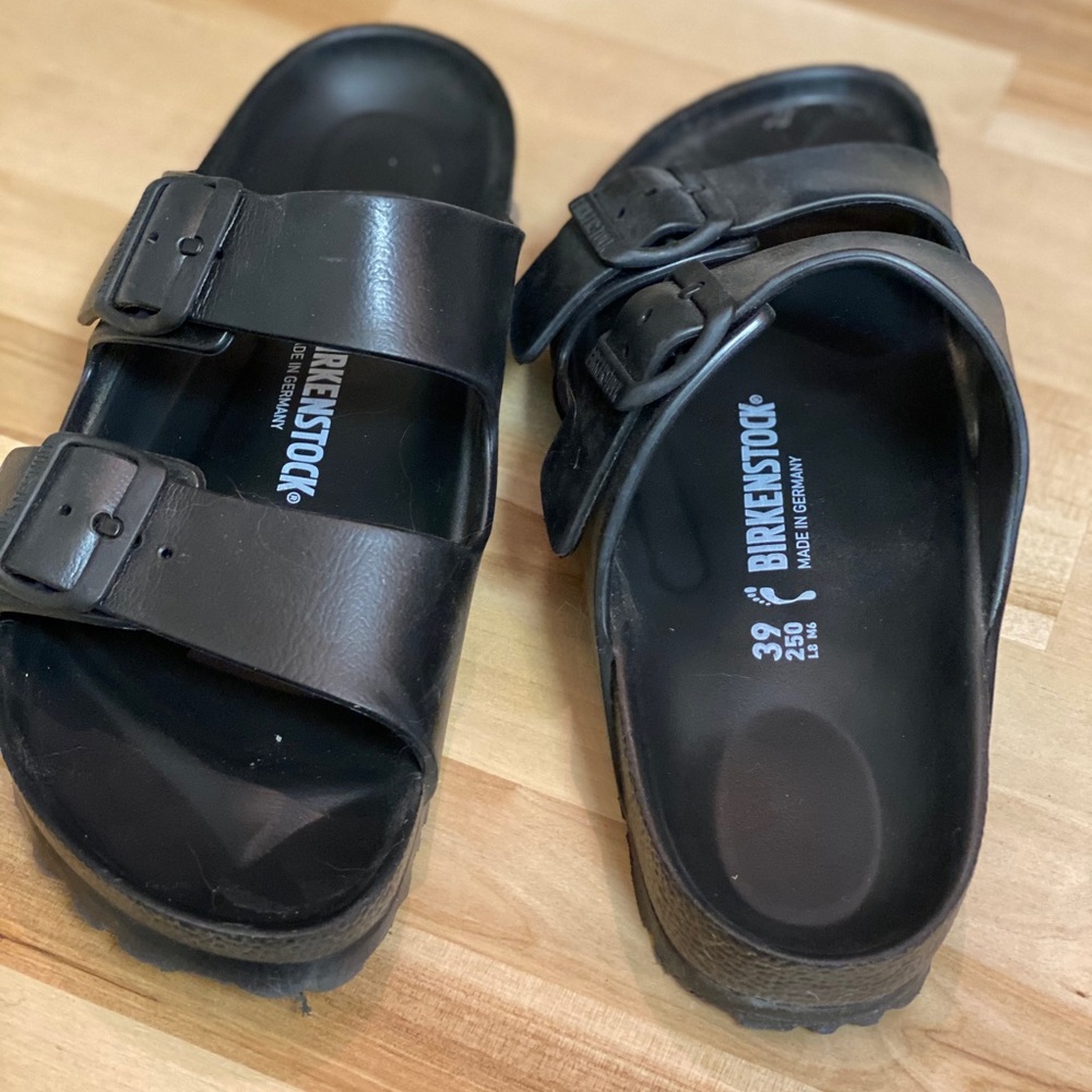 Birkenstock, Black plastic